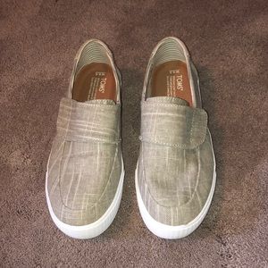 Toms shoes